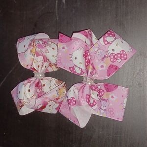 Hello kitty bows